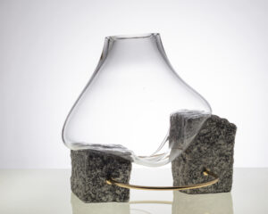 PARALELEPÍPEDO_vaso_1_foto Marcos Cimerdi Vaso PARALELEPÍPEDO, 2022