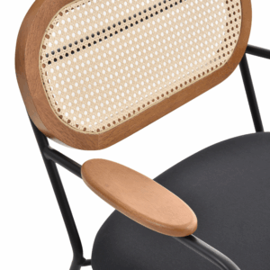 Poltrona ABRAÇO, 2024